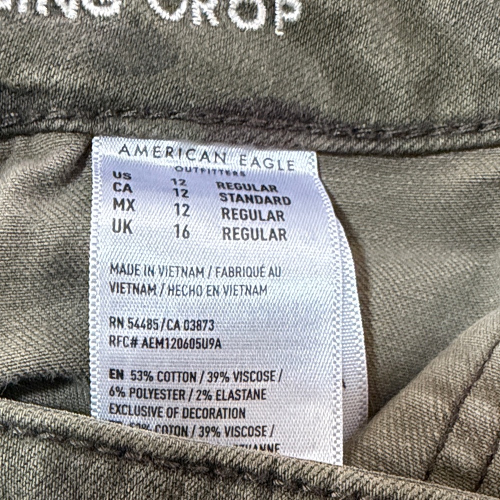 American Eagle Outfitters Olive Camo Cargo Jeggings Crop - Picture 6 of 6